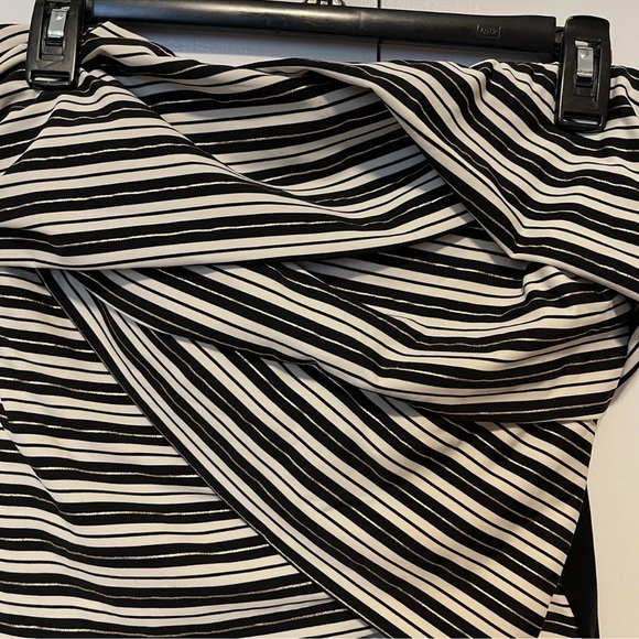 Miraclesuit Lanai Stripe Muse Bandeau Underwire One Piece Swimsuit Size 16 - Picture 2 of 10